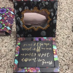 Alice in Wonderland Eyeshadow Palette Urban Decay